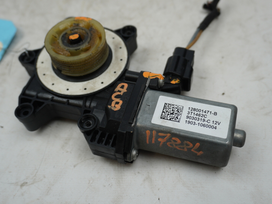 MOTEUR LEVE-VITRE AVD