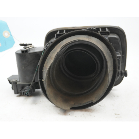 VOLET DE TRAPPE CARBURANT