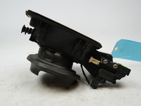 VOLET DE TRAPPE CARBURANT