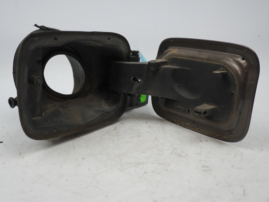 VOLET DE TRAPPE CARBURANT