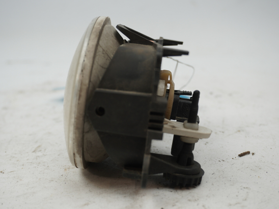 PHARE ANTIBROUILLARD AVD