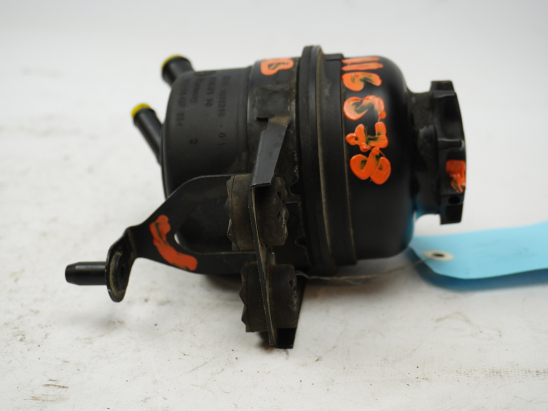 RESERVOIR POMPE DIRECTION