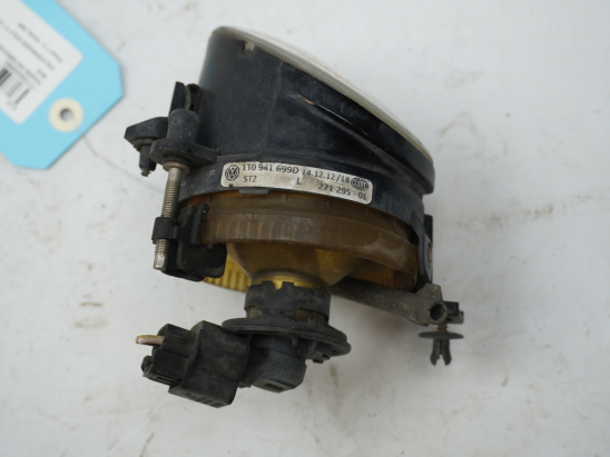 PHARE ANTIBROUILLARD AVG