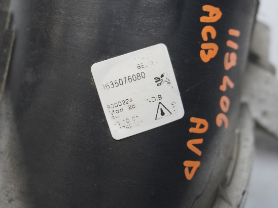 PHARE ANTIBROUILLARD AVD