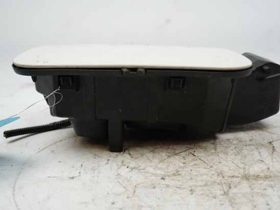 VOLET DE TRAPPE CARBURANT