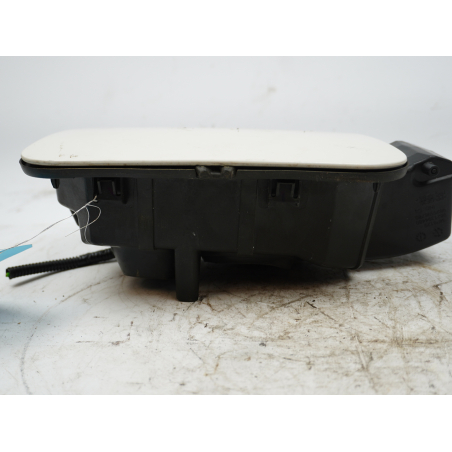 VOLET DE TRAPPE CARBURANT