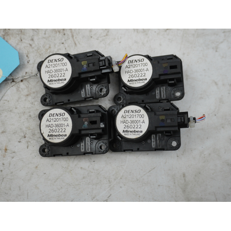 MOTEUR VOLET DE CHAUFFAGE