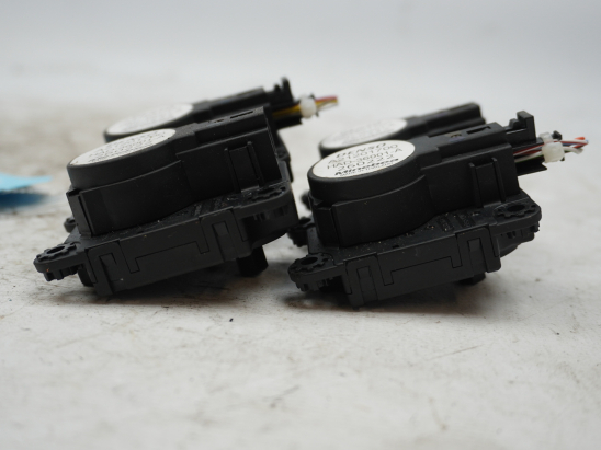 MOTEUR VOLET DE CHAUFFAGE