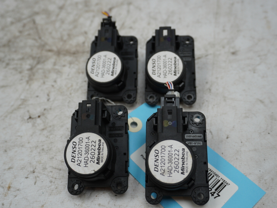 MOTEUR VOLET DE CHAUFFAGE