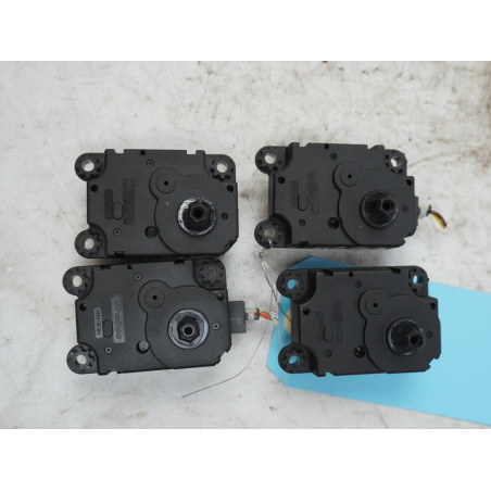 MOTEUR VOLET DE CHAUFFAGE