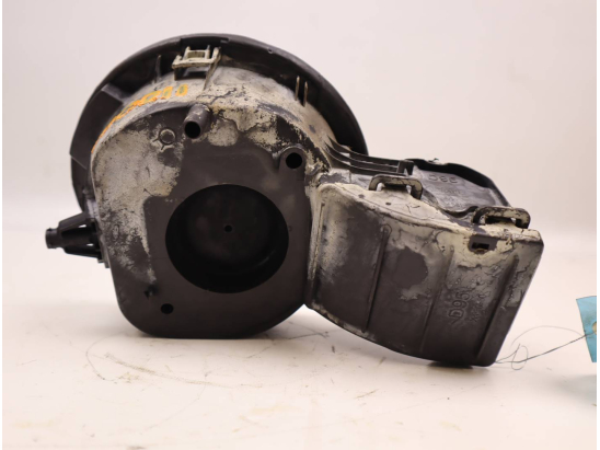 VOLET DE TRAPPE CARBURANT