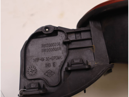 VOLET DE TRAPPE CARBURANT