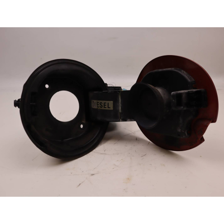 VOLET DE TRAPPE CARBURANT