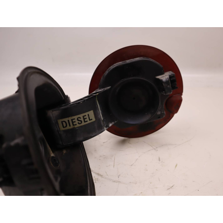 VOLET DE TRAPPE CARBURANT