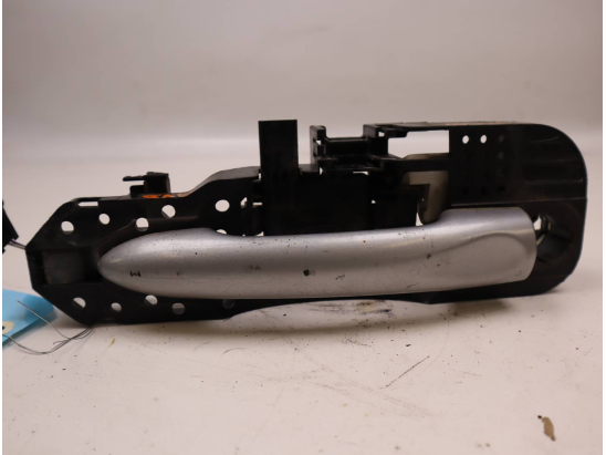 POIGNEE EXT PORTE AVD