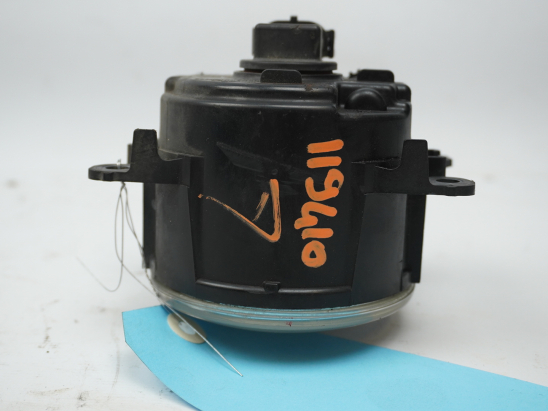 PHARE ANTIBROUILLARD AVD