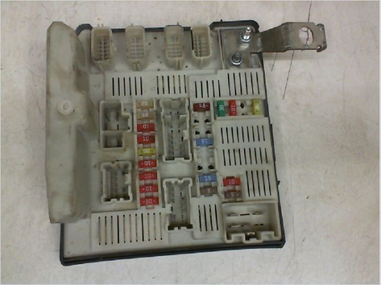 Platine fusible av occasion RENAULT SCENIC II Phase 2 - 2.0 DCI 150ch