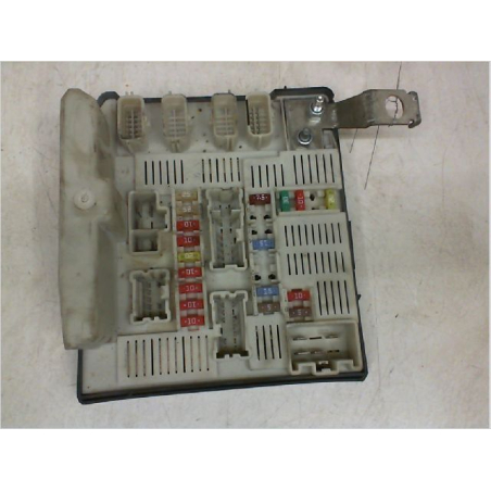 Platine fusible av occasion RENAULT SCENIC II Phase 2 - 2.0 DCI 150ch