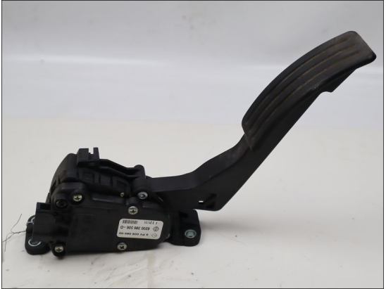 POTENTIOMETRE ACCELERATEUR