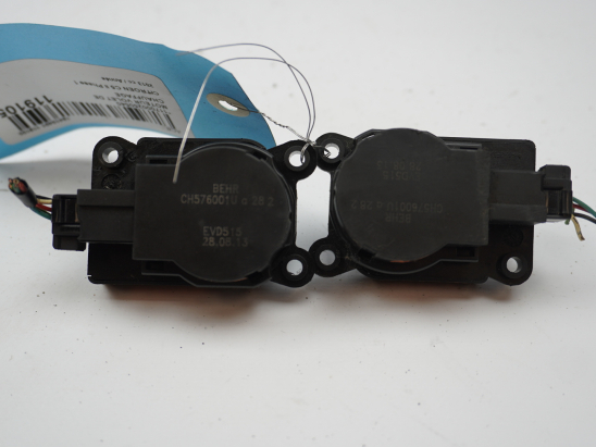 MOTEUR VOLET DE CHAUFFAGE