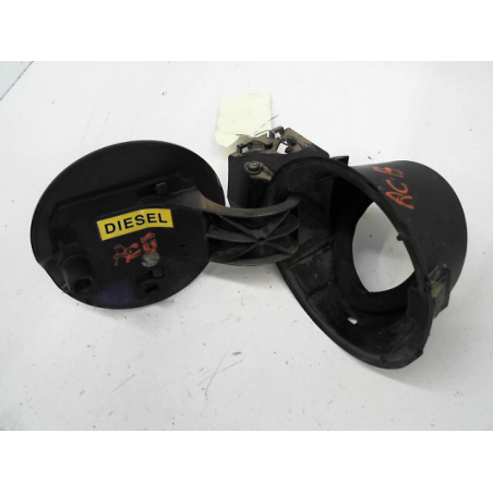 VOLET DE TRAPPE CARBURANT