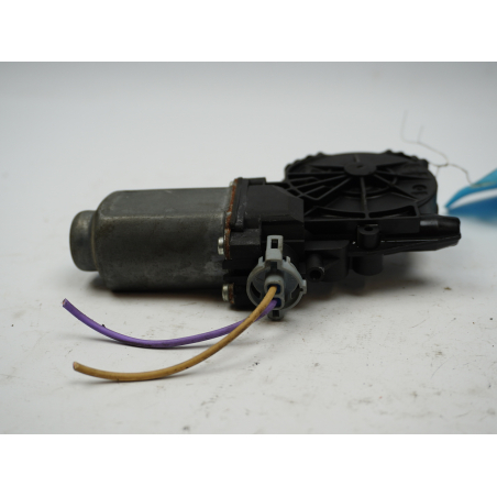 MOTEUR LEVE-VITRE AVD