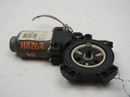 MOTEUR LEVE-VITRE AVD