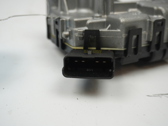 MOTEUR ESSUIE-GLACE AV