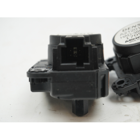 MOTEUR VOLET DE CHAUFFAGE