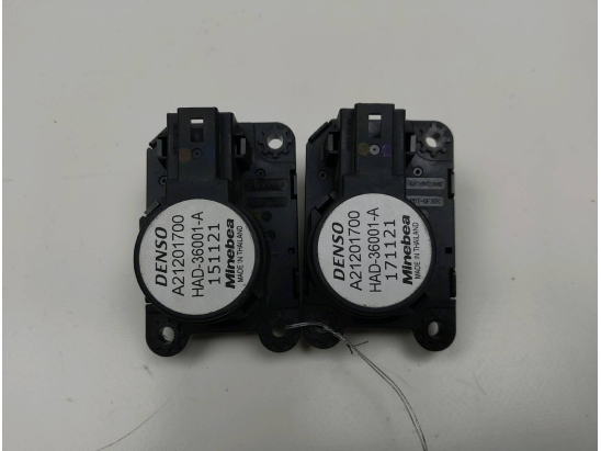 MOTEUR VOLET DE CHAUFFAGE