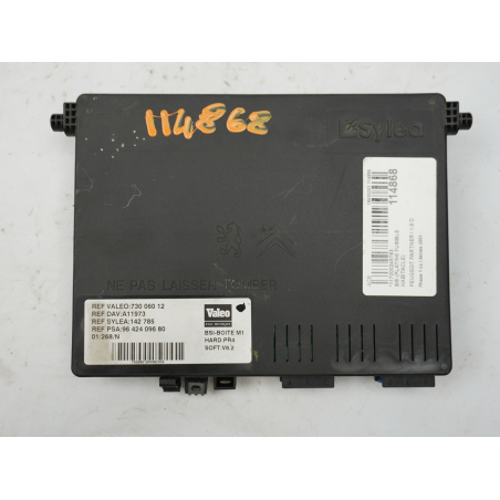 BSI (PLATINE FUSIBLE HABITACLE)