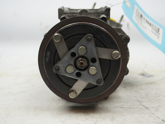 COMPRESSEUR AIR CONDITIONNE