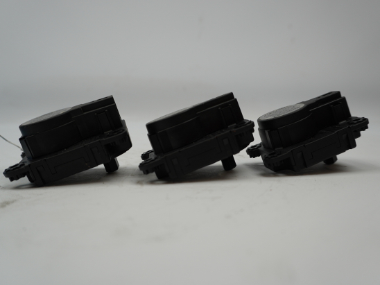 MOTEUR VOLET DE CHAUFFAGE