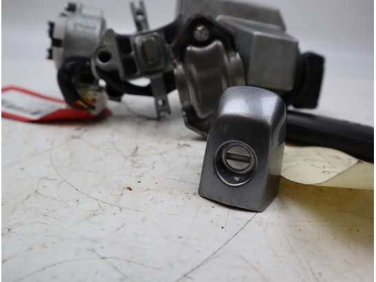 Antivol de direction occasion SUZUKI SX4 I Phase 1 - 2.0 DDiS 134ch