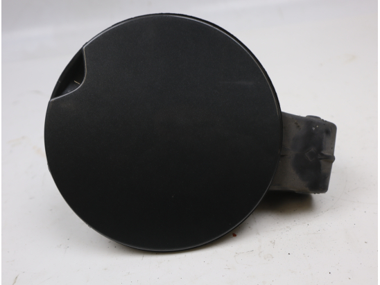 VOLET DE TRAPPE CARBURANT