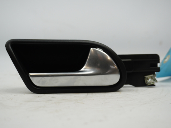 POIGNEE INT PORTE AVD