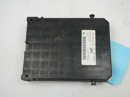 BSI (PLATINE FUSIBLE HABITACLE)