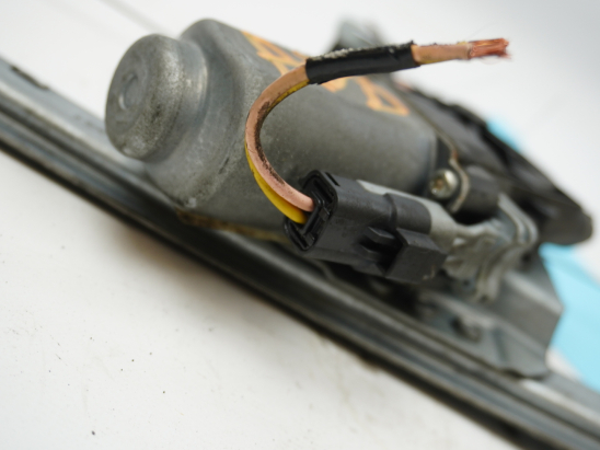 MECANISME+MOTEUR LEVE-GLACE AVD