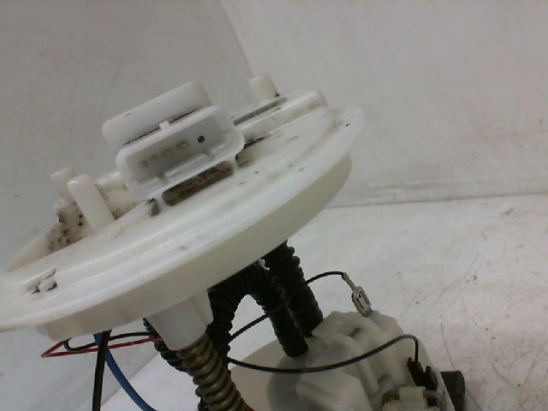 Pompe à carburant immergée occasion OPEL CORSA IV Phase 1 - 1.2 TWINPORT 80ch