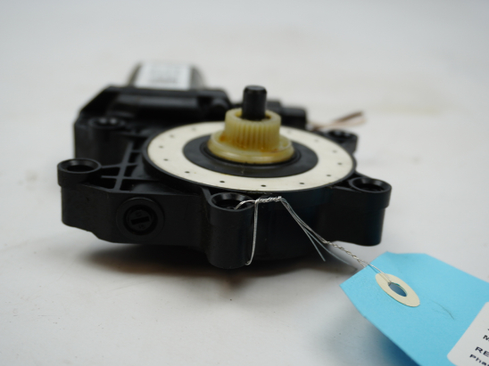 Moteur lève-glace avant gauche occasion RENAULT CLIO IV Phase 1 - 1.5 DCI 90ch