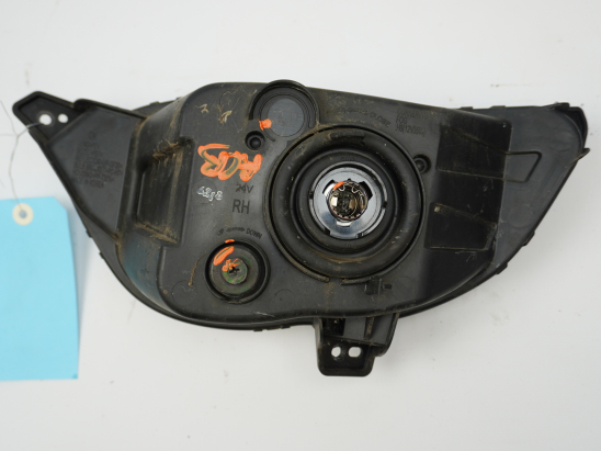 PHARE ANTIBROUILLARD AVD