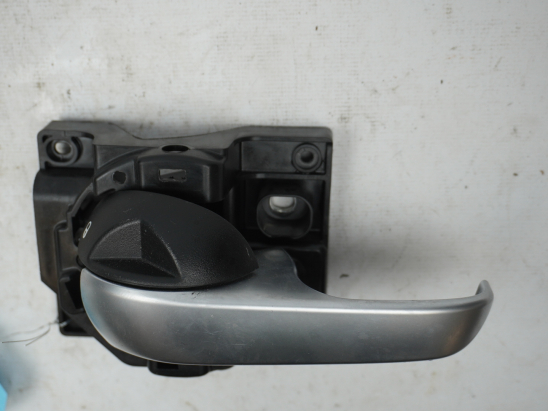 Poignee int porte avg occasion FIAT 500X PHASE 2 - 1.0i 120ch
