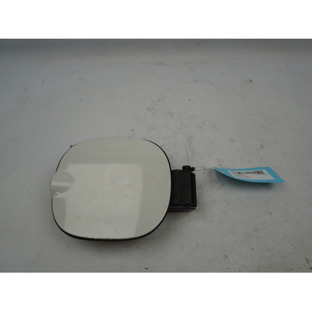 VOLET DE TRAPPE CARBURANT