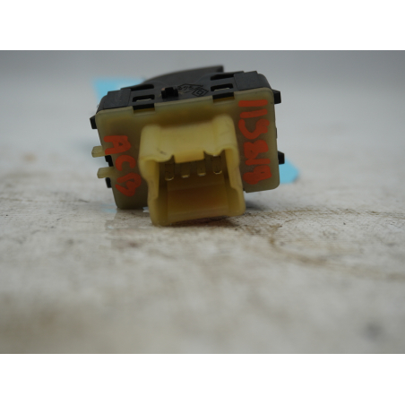 COMMANDE LEVE-GLACE PORTE ARD