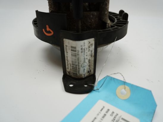 PHARE ANTIBROUILLARD AVG