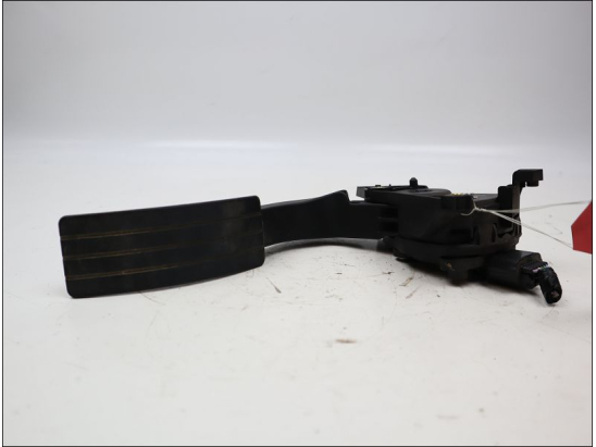 Potentiometre accelerateur occasion RENAULT CAPTUR Phase 1 - 1.5 DCI 90ch