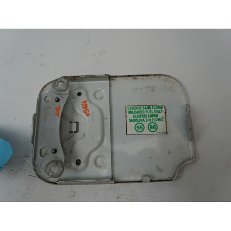 VOLET DE TRAPPE CARBURANT