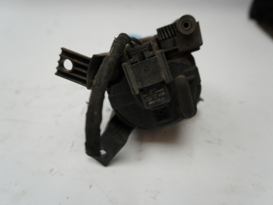 PHARE ANTIBROUILLARD AVD