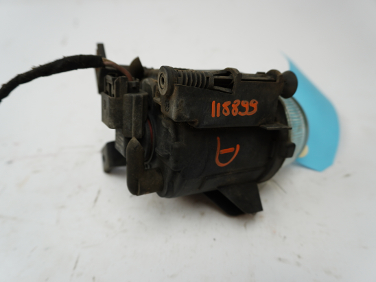 PHARE ANTIBROUILLARD AVD