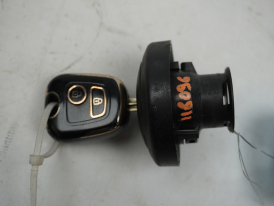 BOUCHON RESERVOIR A CARBURANT